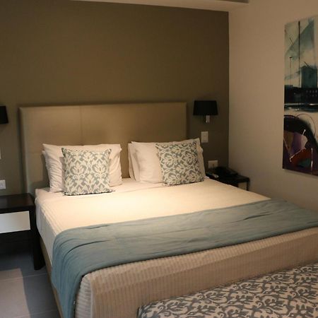 Hotel Poseidon Manta Kamer foto
